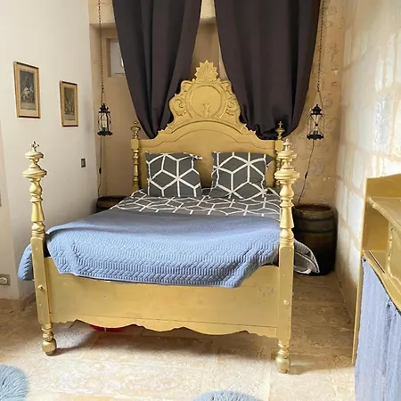 Le Cachot De St Cricq *